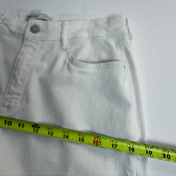 Nine West Women’s Bermuda Shorts Sz 8 White Frayed Hems Pockets Stretch - Picture 7 of 10